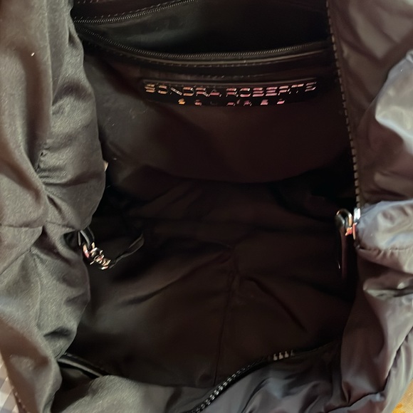 Sondra Roberts Squared Black Puffer Zipper Shoulder Tote Bag - Picture 4 of 10